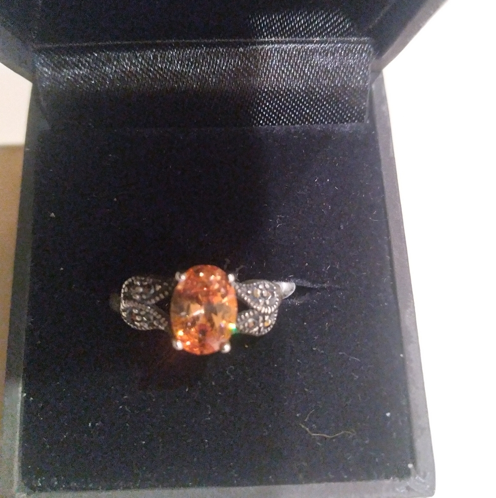 $10💎🎁NEW💥 925 S/S Size 6 Oval Imperial Topaz CZ/ Marcasite Baguette ring💍 - Picture 2 of 11